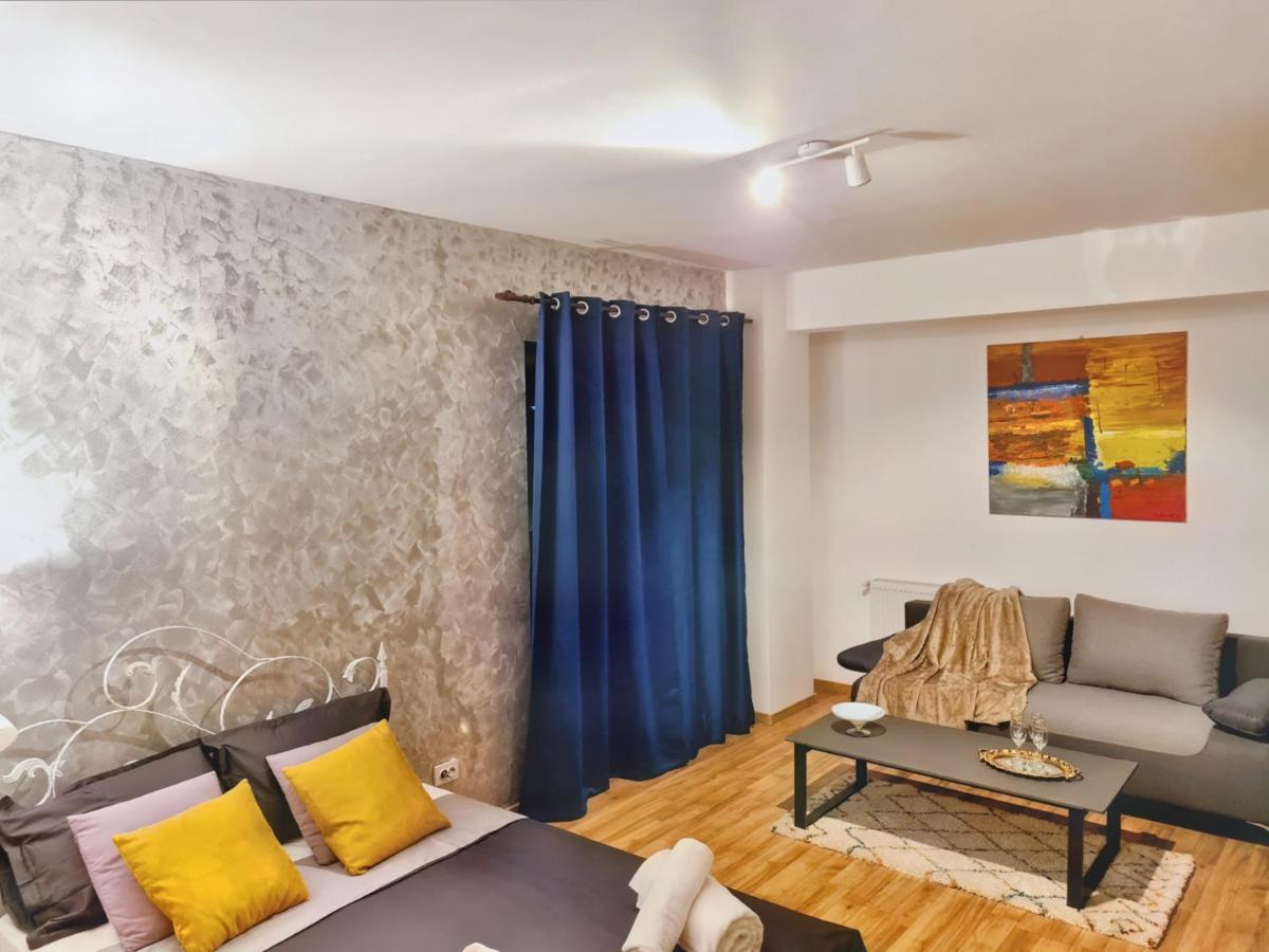 Ultracentral 5* Boutique Hotel Style Apartment. Brand New. 2 Rooms. Spacious. Free Parking Cluj-Napoca Exterior photo