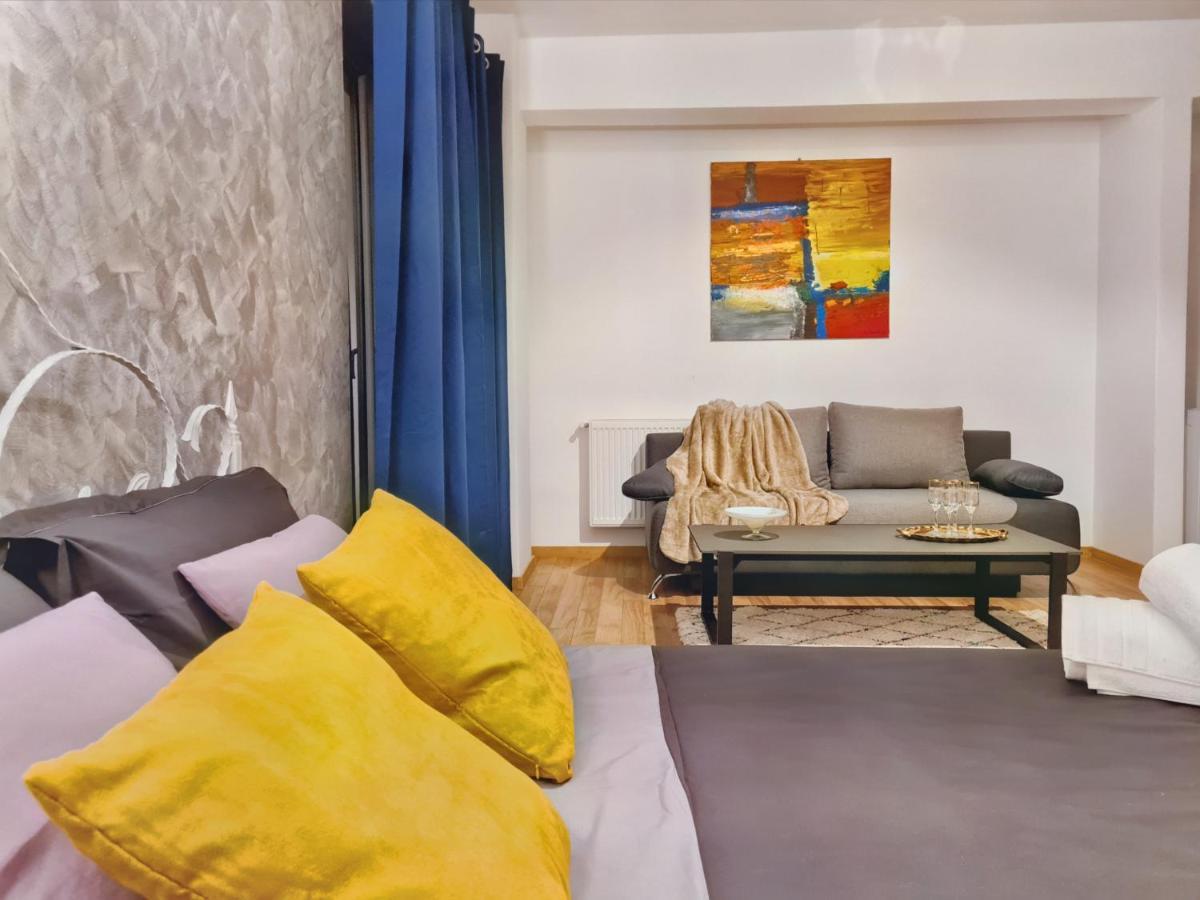Ultracentral 5* Boutique Hotel Style Apartment. Brand New. 2 Rooms. Spacious. Free Parking Cluj-Napoca Exterior photo