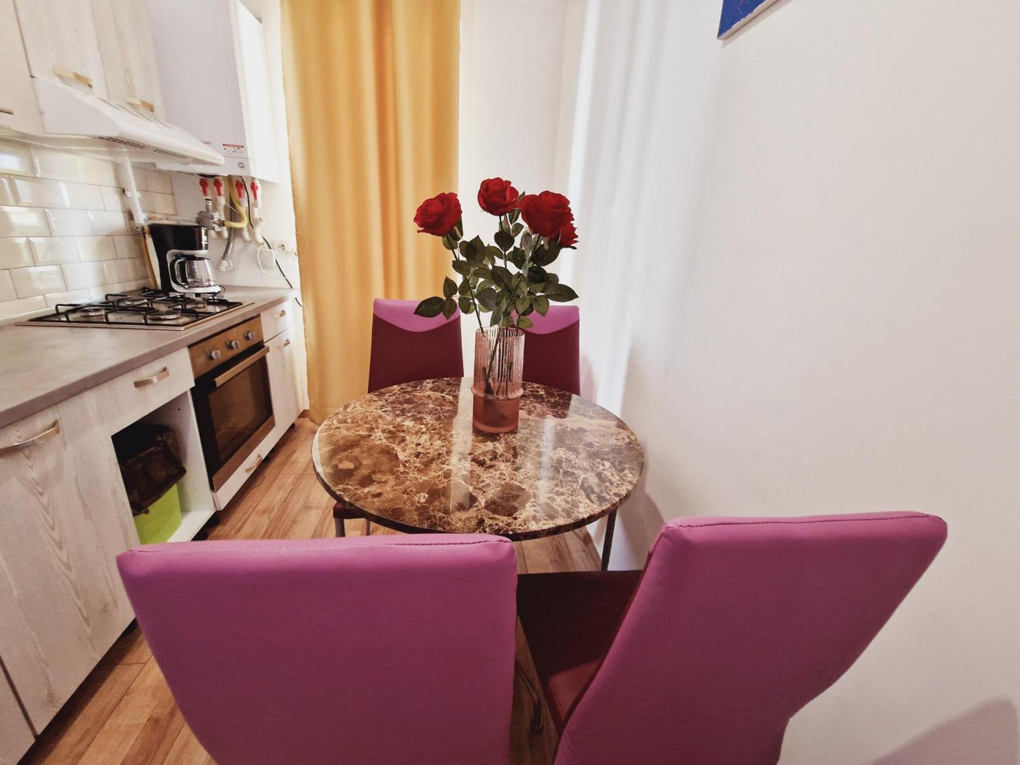 Ultracentral 5* Boutique Hotel Style Apartment. Brand New. 2 Rooms. Spacious. Free Parking Cluj-Napoca Exterior photo